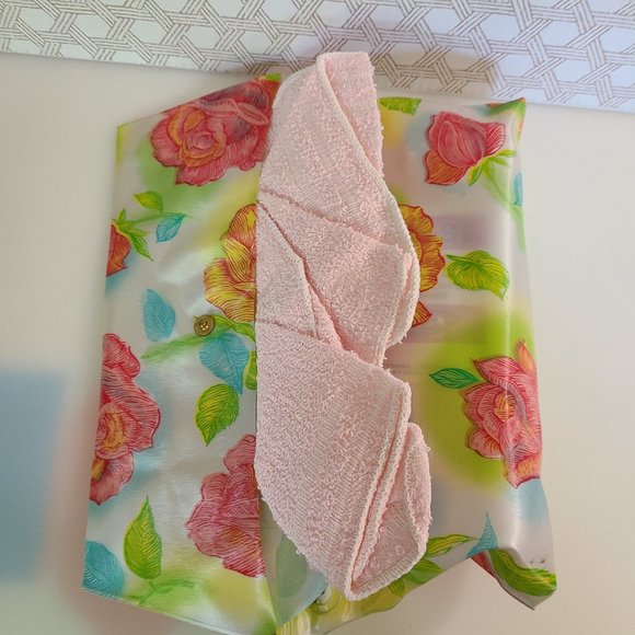 1960's Vintage 'Dior' Style Floral Toiletry Travel Case - NEVER USED - Picture 3 of 9